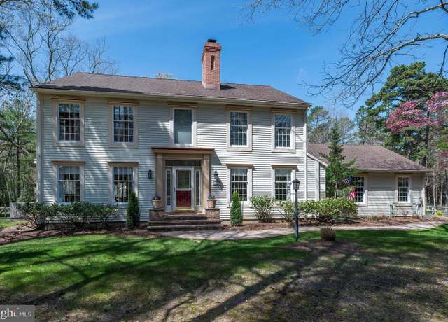 Property at 39 Glen Lake Dr, Medford, NJ 08055, 3 beds, 2.5 baths
