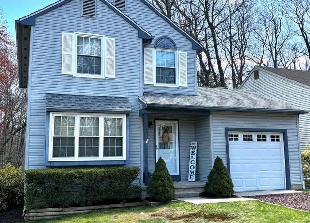 Property at 3 Woodstream Dr, Atco, NJ 08004, 3 beds, 1.5 baths