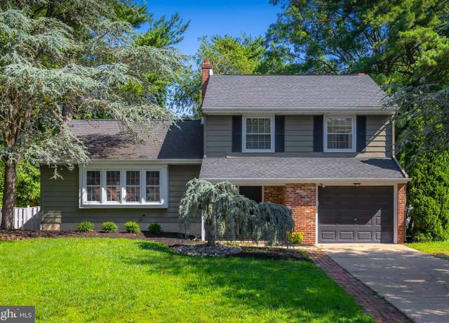 Property at 728 Carter Hill Dr, West Deptford, NJ 08066, 3 beds, 2.5 baths