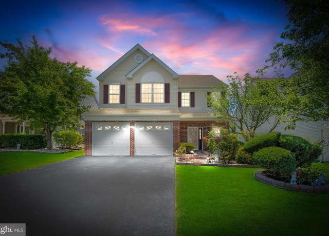 Property at 6 Brownstone Rd, Hightstown, NJ 08520, 4 beds, 2.5 baths