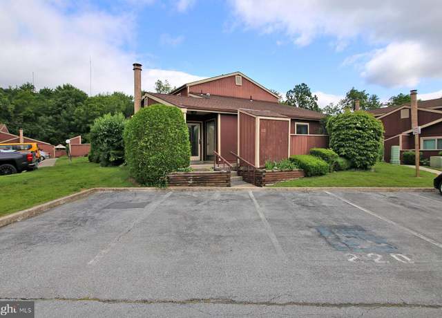 Property at 220 Brian Dr, Enola, PA 17025, 2 beds, 2 baths