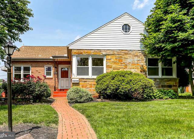 Property at 3805 Green St, Harrisburg, PA 17110, 3 beds, 2.5 baths