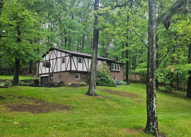 Property at 8964 Capitol Hill Rd, Waynesboro, PA 17268, 3 beds, 2.5 baths