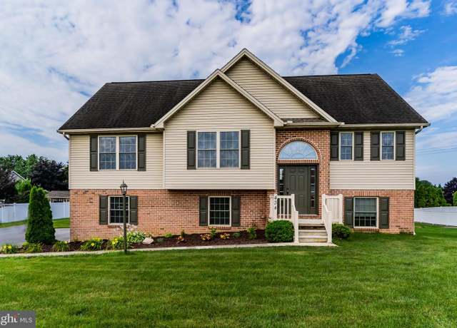 Property at 434 Terrilynn Dr #79, Chambersburg, PA 17202, 4 beds, 2 baths