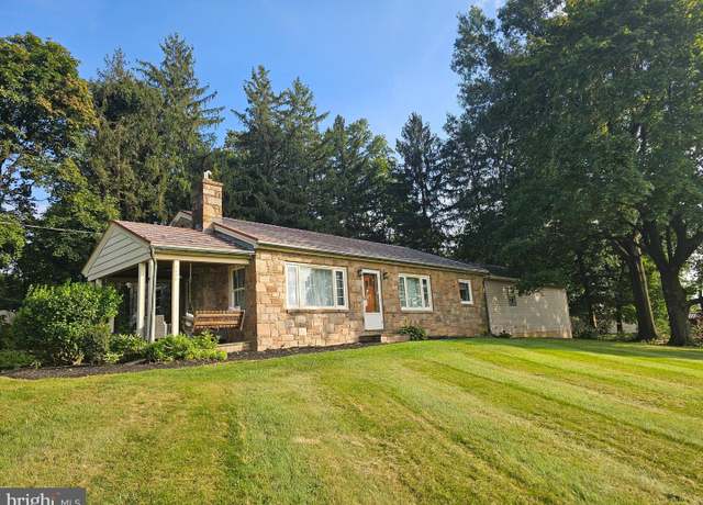 Property at 1531 N Reading Rd, Stevens, PA 17578, 2 beds, 1 bath