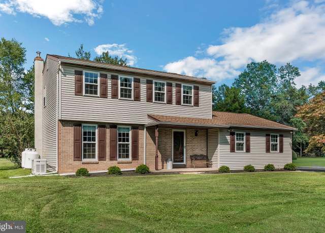 Property at 2078 Brentwood Dr, Hatfield, PA 19440, 3 beds, 1.5 baths