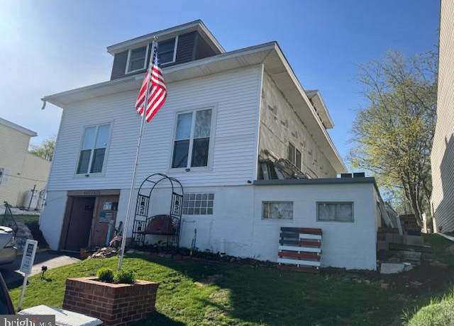 Property at 425-427 Pine St W, Frackville, PA 17931