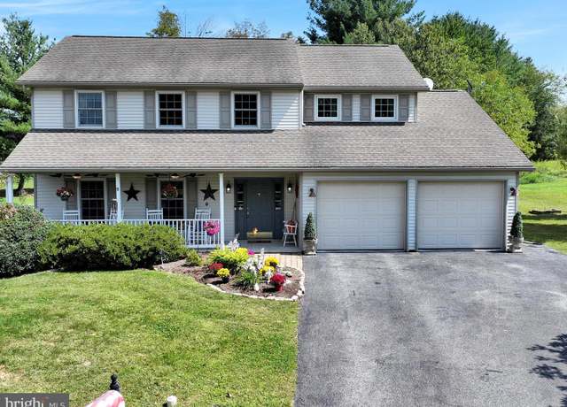 Property at 631 Lee St, Orwigsburg, PA 17961, 4 beds, 2.5 baths
