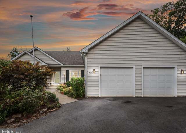 Property at 280 Plow Run Ln, Winchester, VA 22602, 3 beds, 2.5 baths
