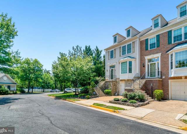 Property at 7044 Fieldhurst Ct, Alexandria, VA 22315, 3 beds, 2.5 baths