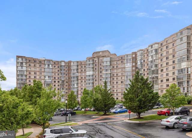 Property at 19355 Cypress Ridge Ter #414, Leesburg, VA 20176, 2 beds, 2 baths