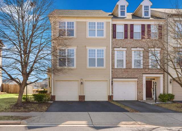 Property at 9211 Cascade Falls Dr, Bristow, VA 20136, 3 beds, 3 baths