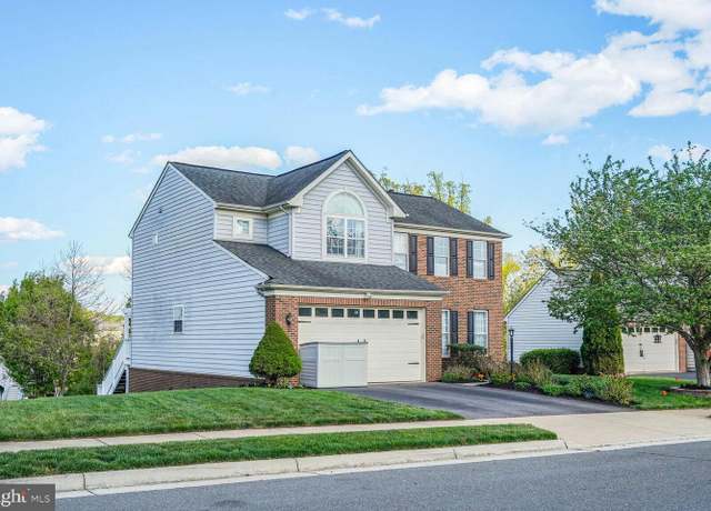 Property at 16512 Boatswain Cir, Woodbridge, VA 22191, 4 beds, 2.5 baths