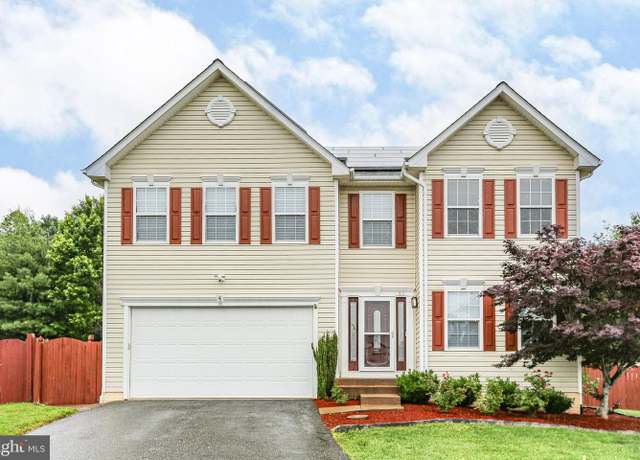 Property at 40 Fletcher Dr, Fredericksburg, VA 22406, 4 beds, 3.5 baths