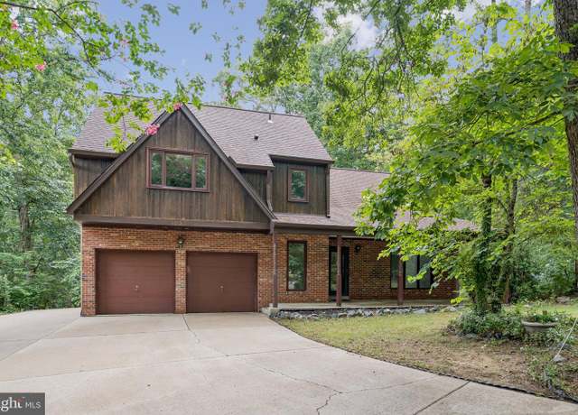 Property at 1015 Portugal Dr, Stafford, VA 22554, 3 beds, 2.5 baths