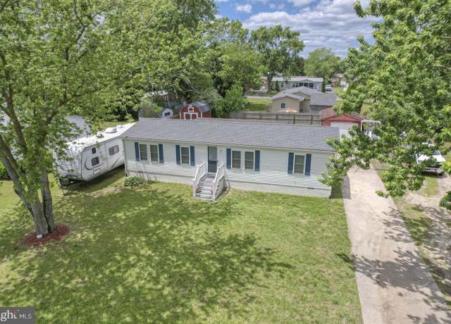 Property at 27564 Clover Ln, Millsboro, DE 19966, 3 beds, 2 baths