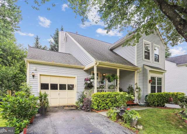 Property at 8420 Tea Rose Dr, Gaithersburg, MD 20879, 3 beds, 2.5 baths