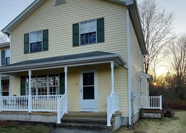 Property at 7 Eaton Pl, Hopewell, NJ 08525, 3 beds, 1.5 baths