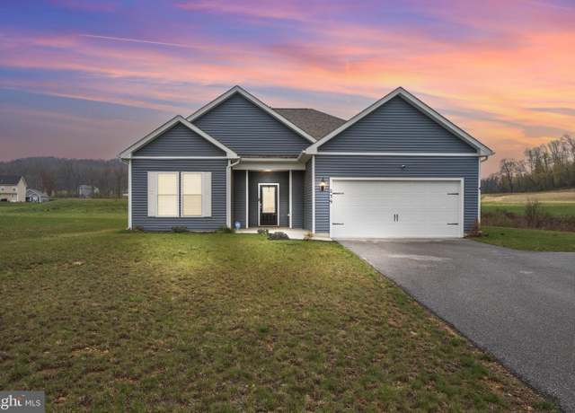 Property at 239 Piedmont Way, Hanover, PA 17331, 3 beds, 2 baths