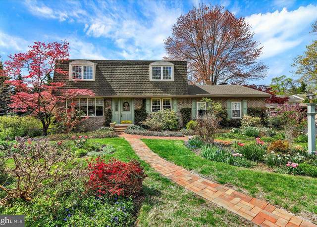 Property at 3 Lori Ct, Reading, PA 19606, 4 beds, 2.5 baths