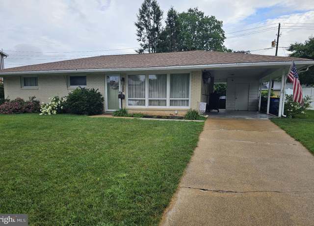 Property at 108 Lancaster Blvd, Mechanicsburg, PA 17055, 3 beds, 1.5 baths