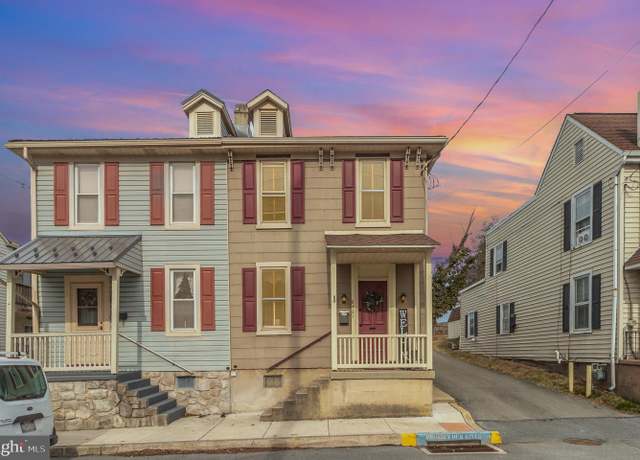 Property at 646 E Market St, Marietta, PA 17547, 3 beds, 1.5 baths