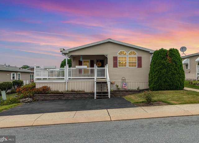 Property at 13 Elizabeth Ave, Lebanon, PA 17042, 3 beds, 2 baths