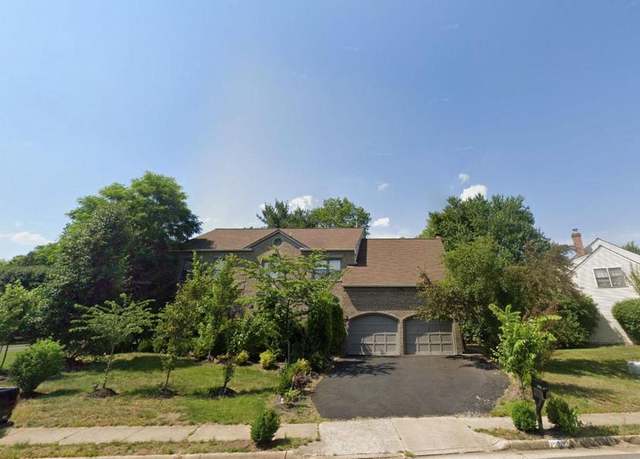 Property at 15202 Wetherburn Dr, Centreville, VA 20120, 7 beds, 5 baths