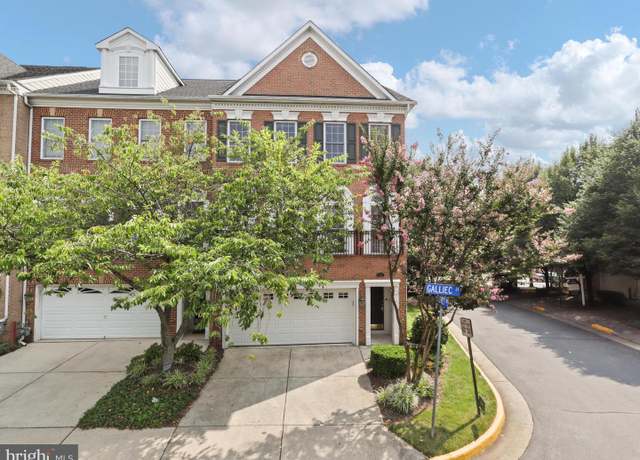 Property at 11465 Galliec St #34, Fairfax, VA 22030, 4 beds, 3.5 baths