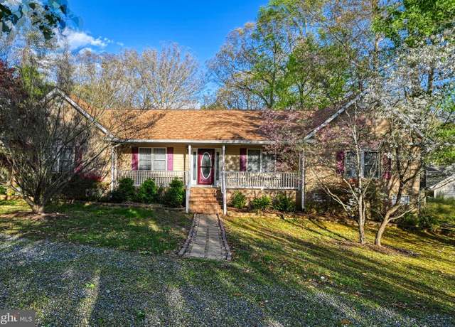 Property at 135 S Bluewater Blvd, Mineral, VA 23117, 4 beds, 2 baths