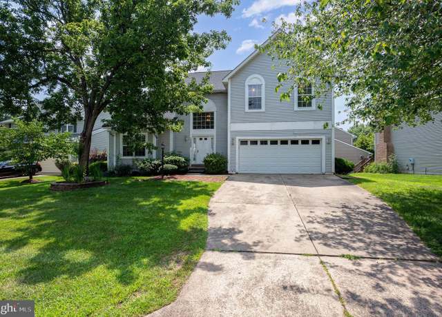 Property at 10402 Labrador Loop, Manassas, VA 20112, 4 beds, 3.5 baths