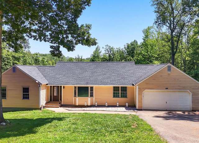 Property at 64 Panners Ln, Fredericksburg, VA 22406, 4 beds, 2.5 baths