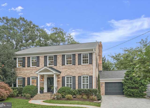 Property at 4900 Palisade Ln NW, Washington, DC 20016, 5 beds, 4.5 baths