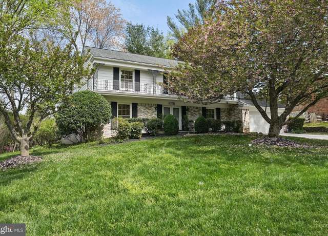 Property at 12721 Huntsman Way, Potomac, MD 20854, 4 beds, 3.5 baths