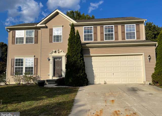 Property at 28 Mountain Ln, Egg Harbor Township, NJ 08234, 5 beds, 2.5 baths