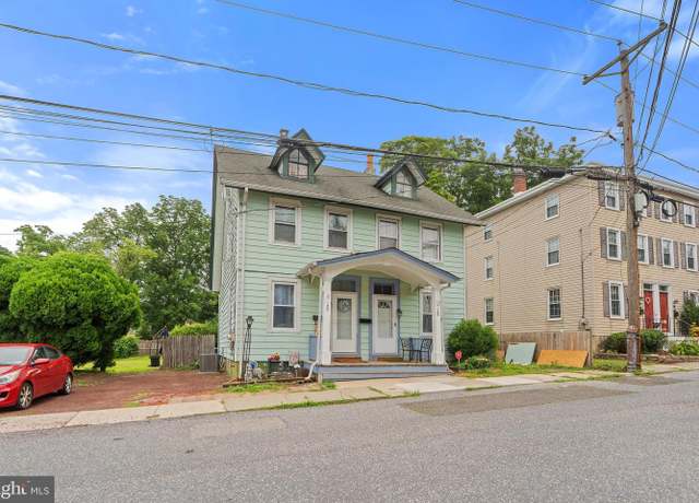 Property at 125 Schooley St, Moorestown, NJ 08057, 3 beds, 1 bath