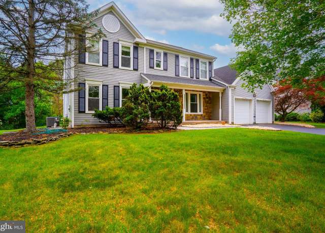 Property at 52 Bradford Ln, Plainsboro, NJ 08536, 4 beds, 2.5 baths