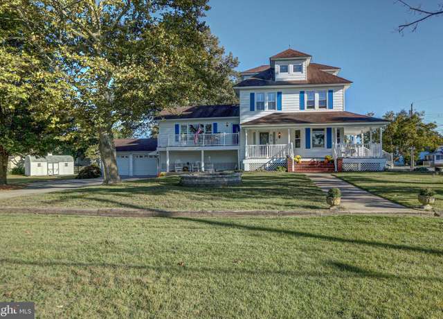 Property at 110 N River Dr, Pennsville, NJ 08070, 5 beds, 3.5 baths