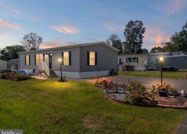 Property at 107 Haddon Dr, Macungie, PA 18062, 3 beds, 2 baths