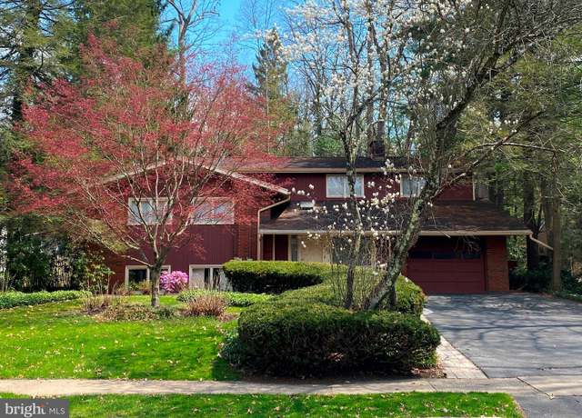 Property at 490 Orlando Ave, State College, PA 16803, 5 beds, 2.5 baths