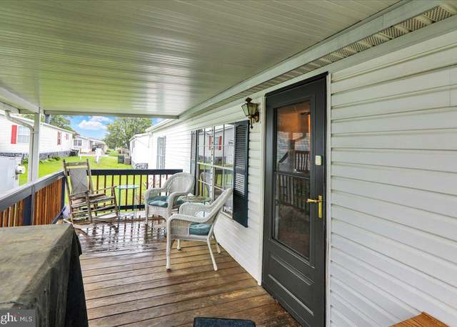 Property at 104 Silver Wind Ct S, Lancaster, PA 17603, 3 beds, 2 baths