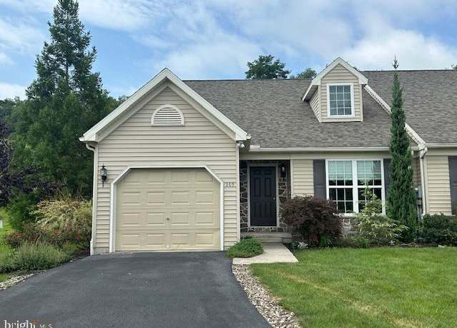 Property at 205 Cambridge Ln, Lewistown, PA 17044, 2 beds, 2.5 baths
