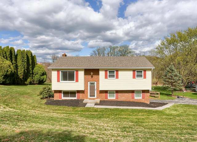 Property at 57 Panorama Ln, Hanover, PA 17331, 3 beds, 2 baths