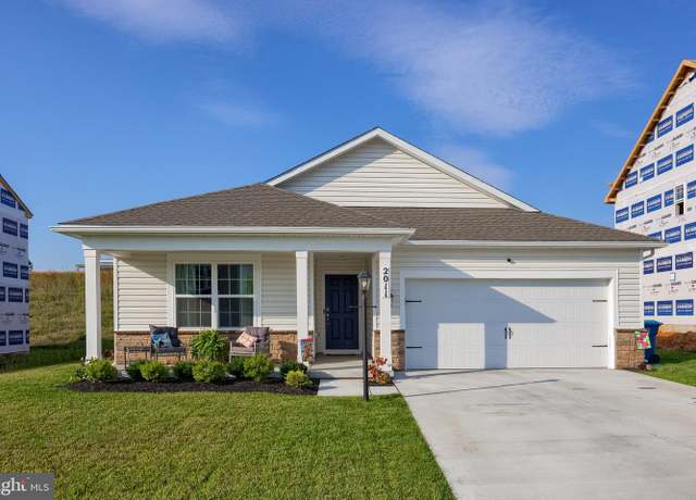 Property at 2011 Paperback Way, York, PA 17408, 4 beds, 2 baths