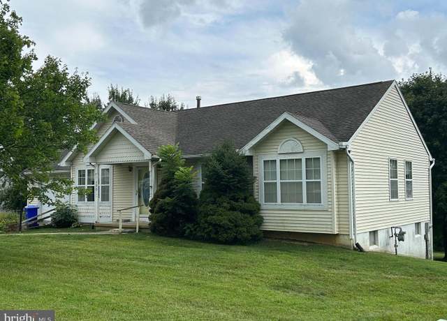Property at 120 Charles Ave, Stewartstown, PA 17363, 3 beds, 2 baths
