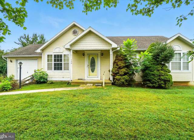 Property at 120 Charles Ave, Stewartstown, PA 17363, 3 beds, 2 baths