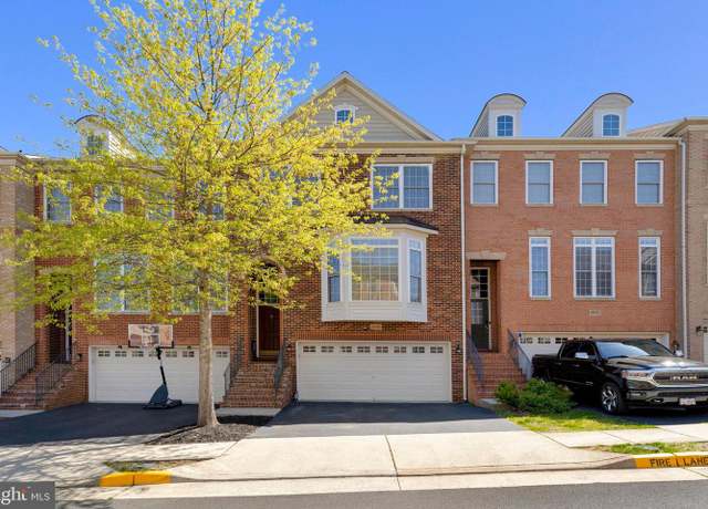Property at 42076 Byrnes View Ter, Aldie, VA 20105, 3 beds, 3.5 baths