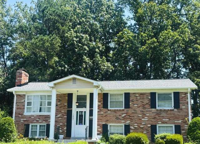 Property at 14807 Dillon Ave, Woodbridge, VA 22193, 5 beds, 3 baths