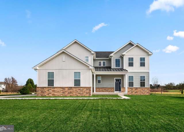 Property at 411 Crownleaf Dr, Middletown, DE 19709, 4 beds, 2.5 baths