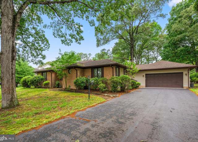 Property at 1 Greenleaf Ln, Seaford, DE 19973, 3 beds, 2 baths